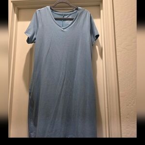 Time and Tru Slate V-Neck Tee